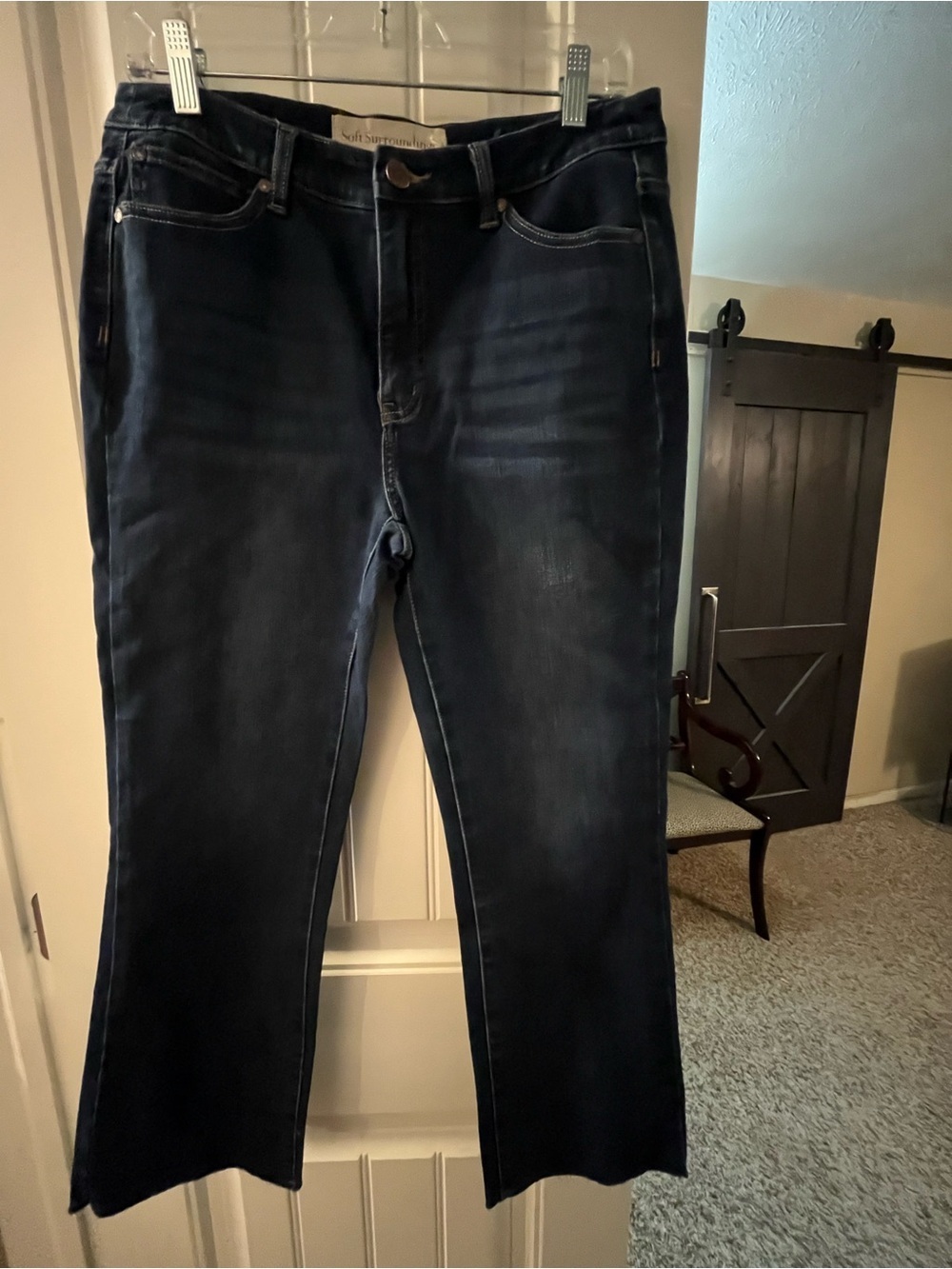 Soft Surroundings Dark Med Blue Denim Crop Jeans Raw Hem, size
